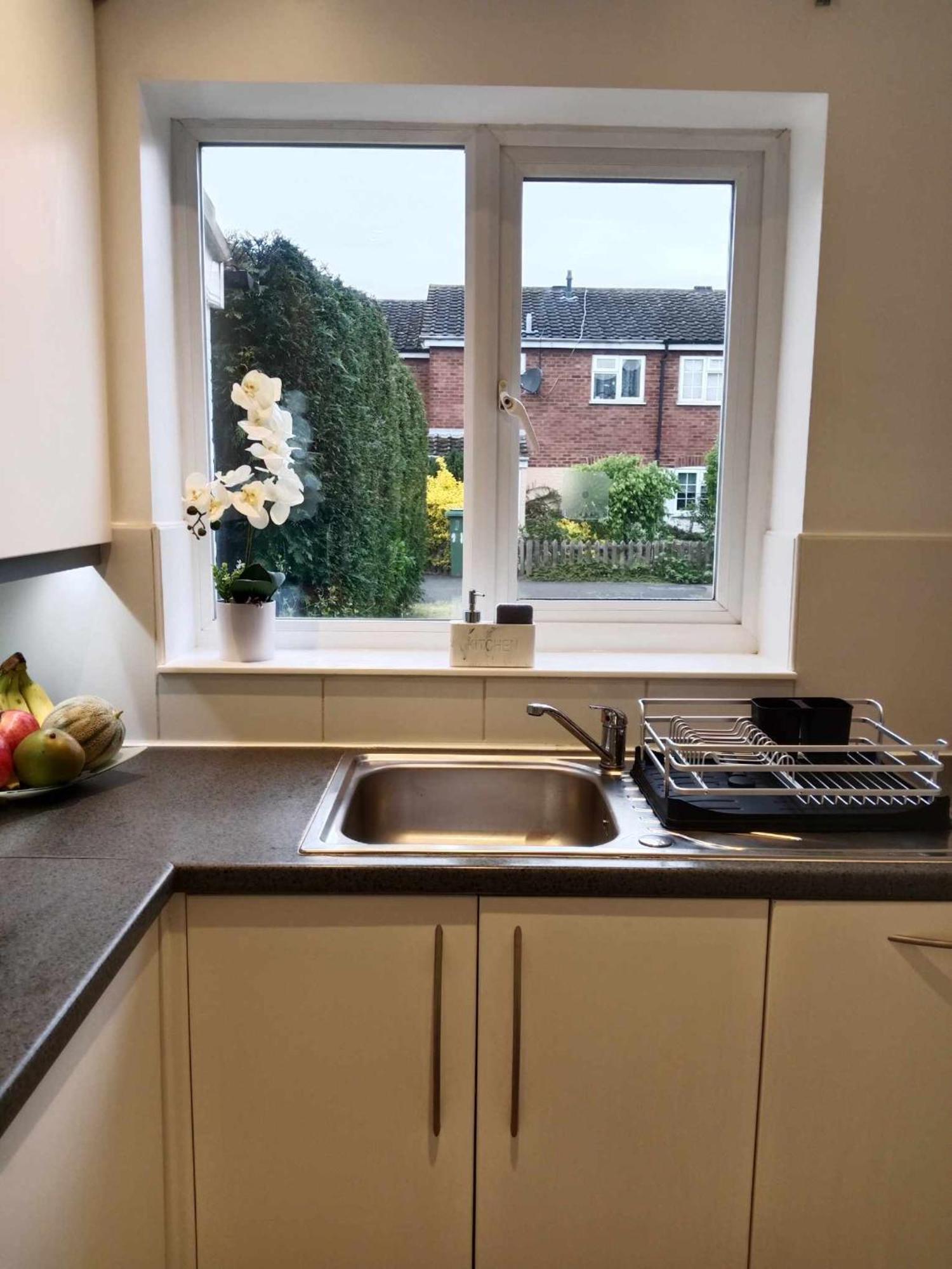 Holiday home Monmouth House Aylesbury Premier Quality For Larger Families Contractors And Professionals Sleeps Up To 6 Guests *