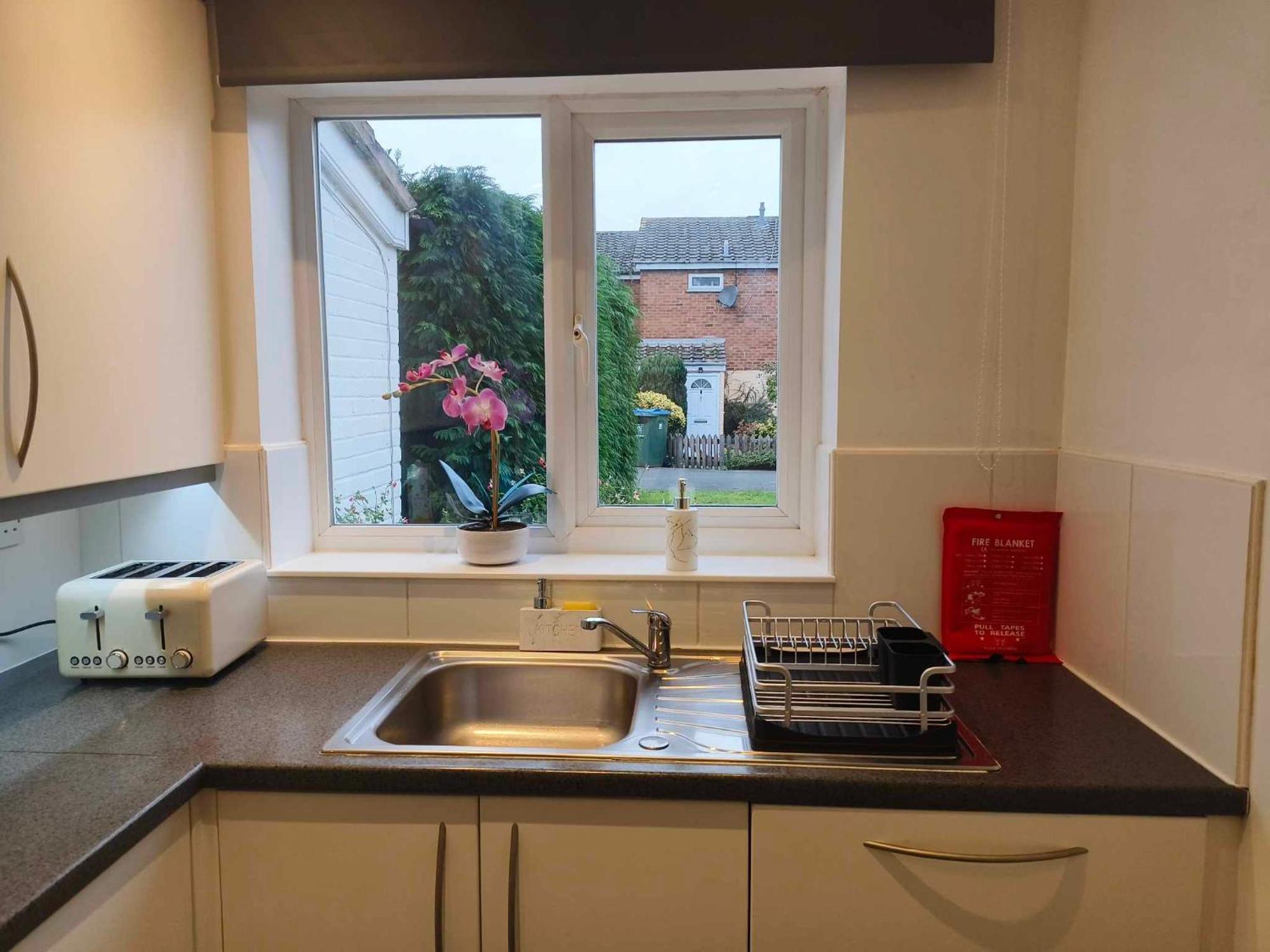 Monmouth House Aylesbury Premier Quality For Larger Families Contractors And Professionals Sleeps Up To 6 Guests Aylesbury (Buckinghamshire)